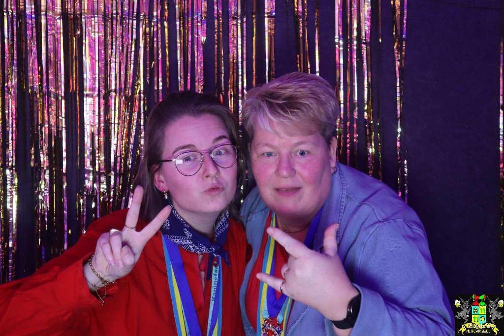 ../Images/Jeugd Opwarmbal Photobooth 308.jpg